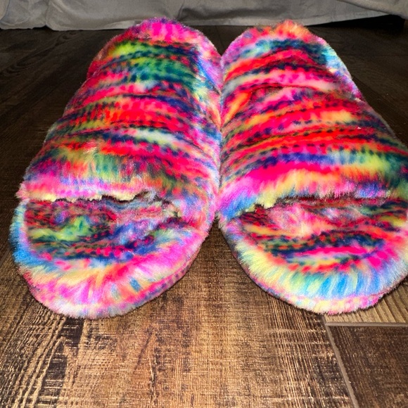 RAINBOW UGG SLIPPERS/SLIDES - Picture 1 of 4